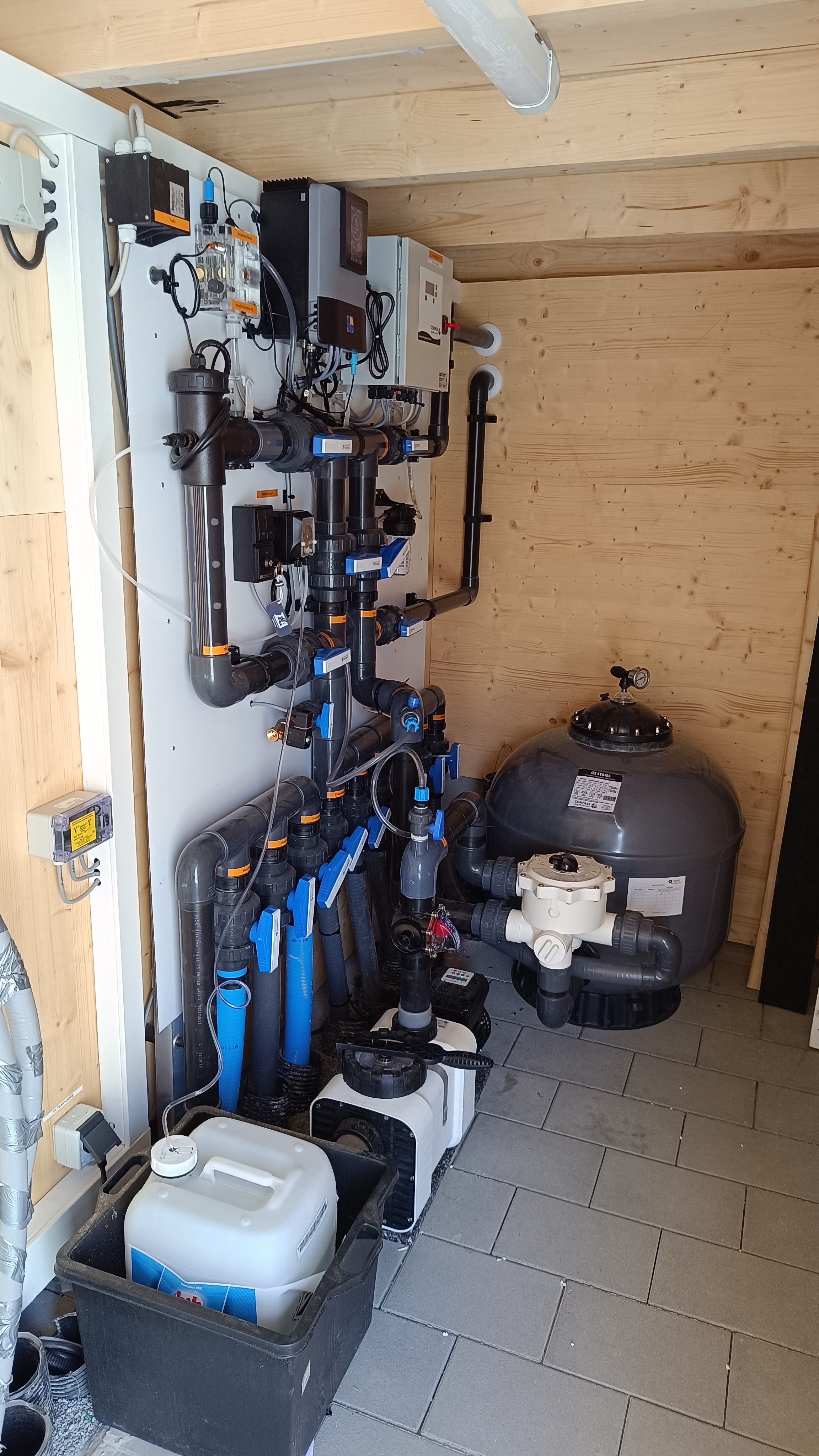 Pool Elektrotechnik Detail