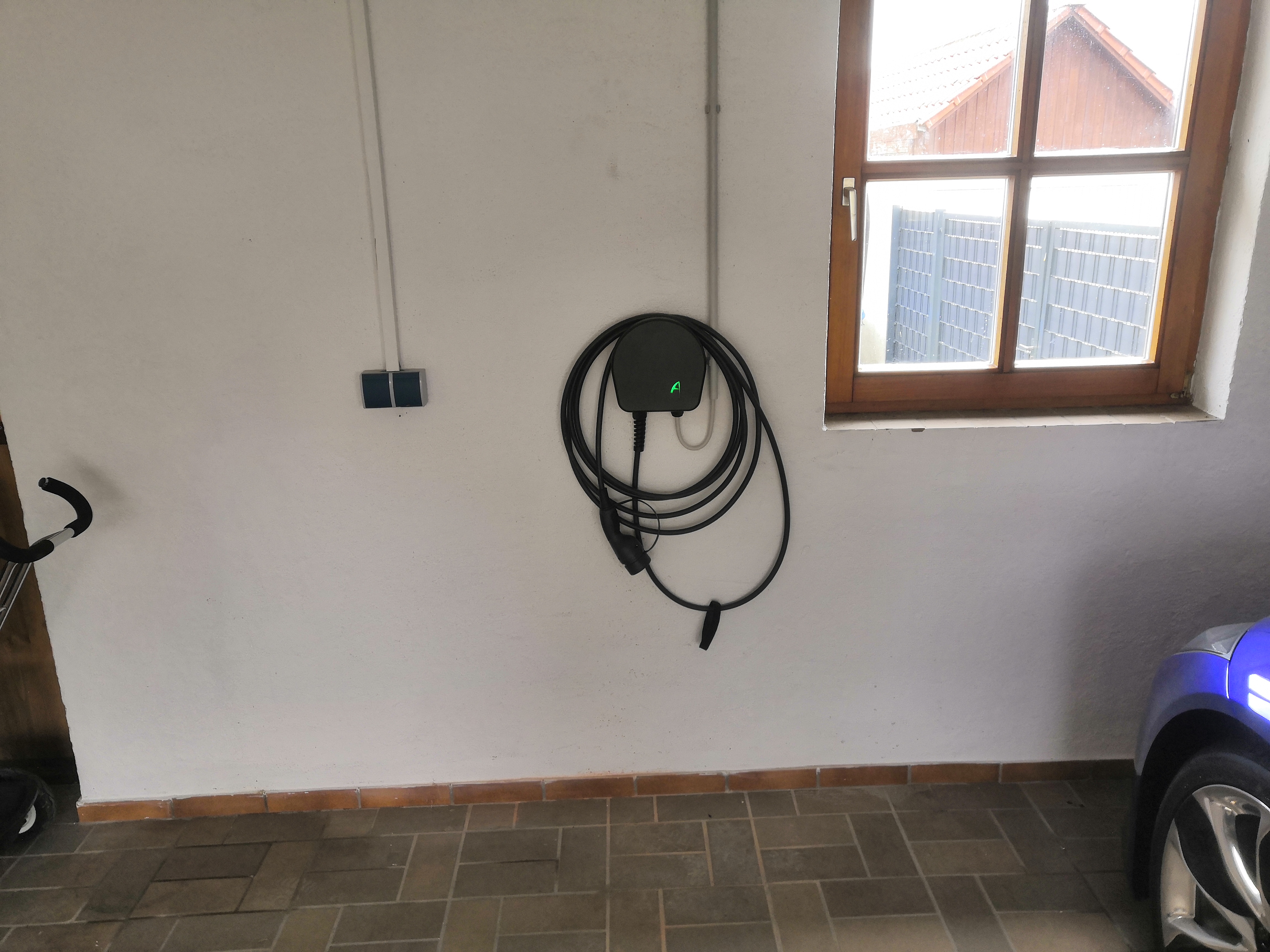 Wallbox-Installation · Montageansicht 1